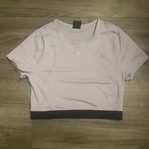 LAVENDER NIKE CROP TOP